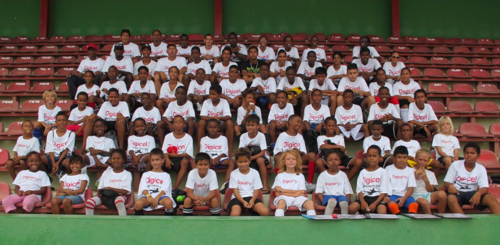 Eksitoso ‘ Digicel Regatta Soccer Clinic’