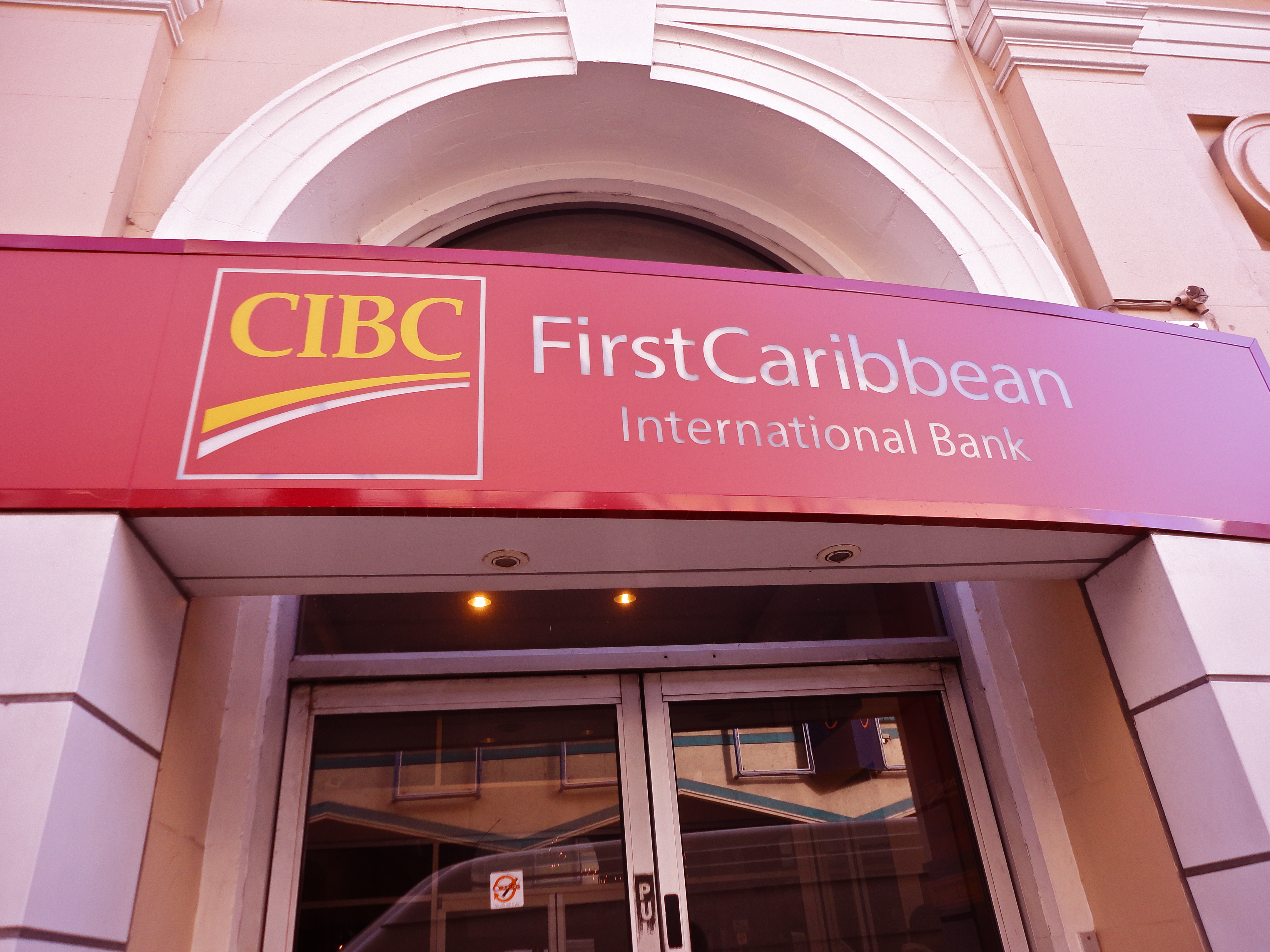 E DI TRES CIBC FIRSTCARIBBEAN WALK FOR THE CURE TA KLA PA SUBI KAYANAN DI WILLEMSTAD DJASABRA DIA 18 DI OKTOBER PROKSIMO