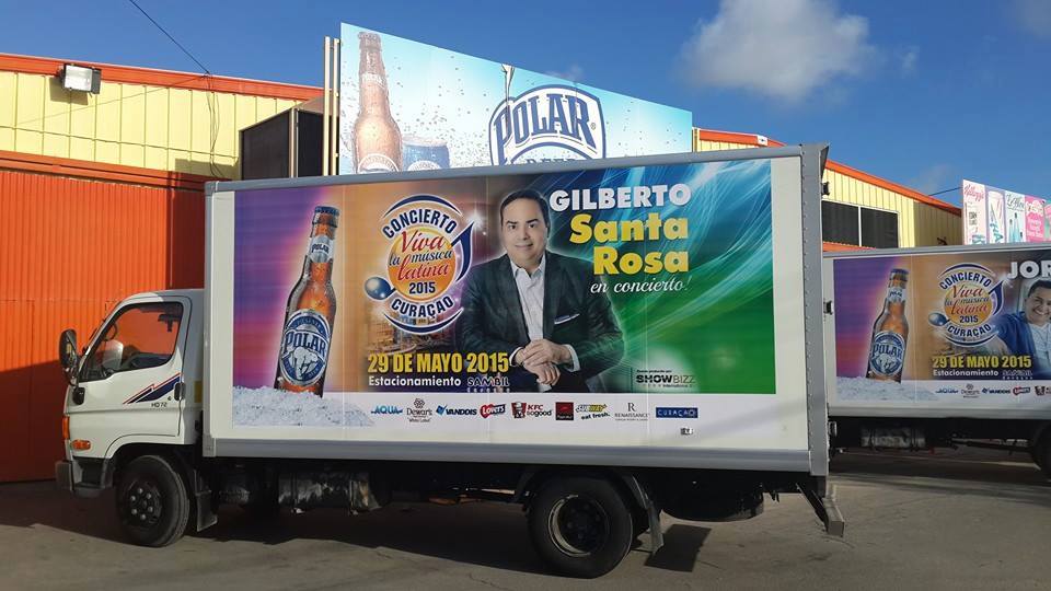 Shete ‘billboard’ mobil di “Concierto  Viva la Música Latina Curaçao” a subi kaya!