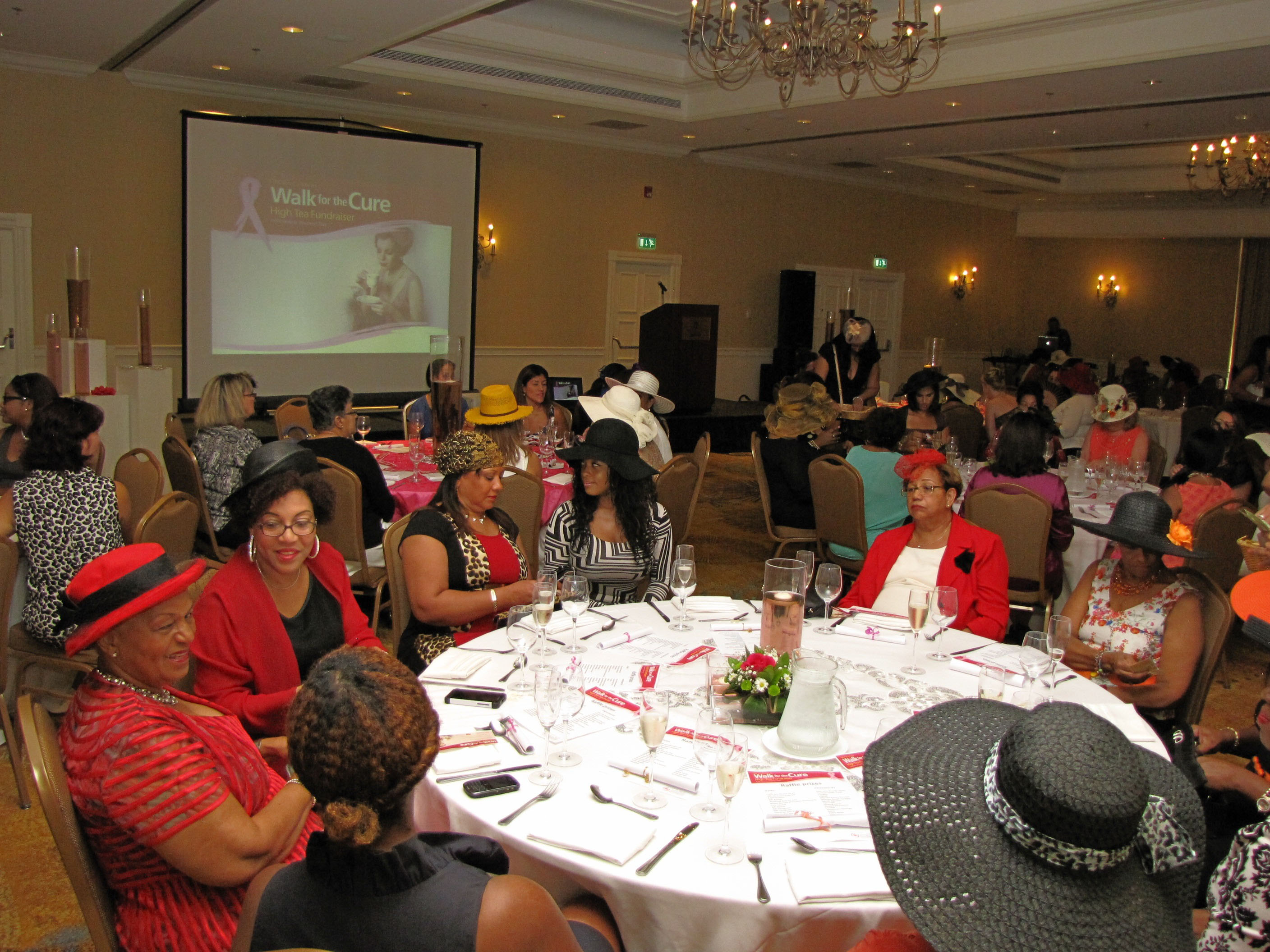 CIBC FIRST CARIBBEAN WALK FOR THE CURE HIGH TEA A RESULTÁ UN EVENTO DI KITA SOMBRÉ