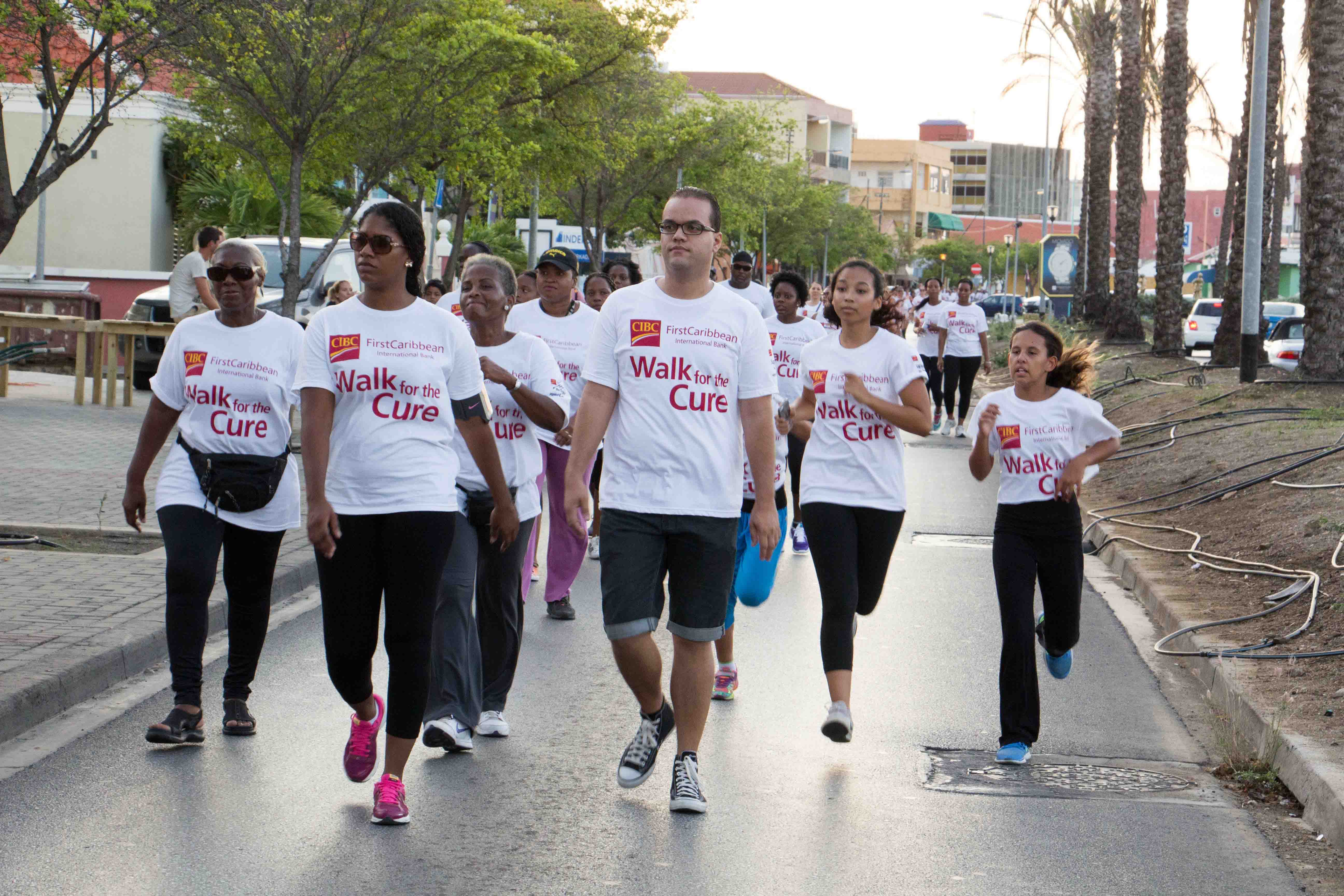 17 PAIS, 17 EVENTO – 1 KOUSA CIBC FIRSTCARIBBEAN TA KLA PA E  DI KUATER WALK FOR THE CURE