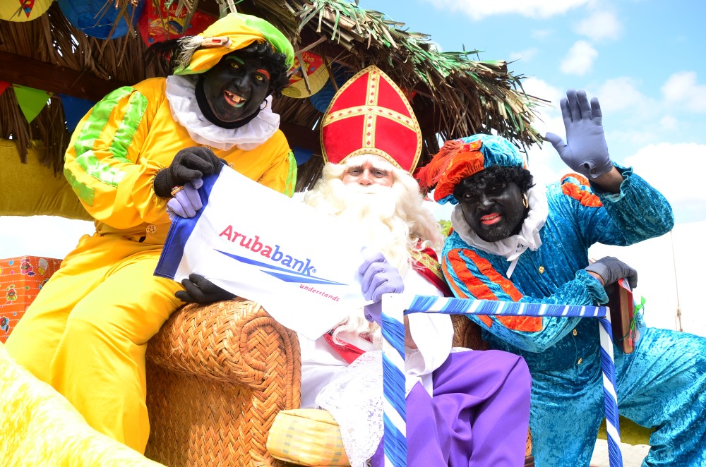 Aruba Bank ta yama Sinterklaas y su Pietnan bonbini!