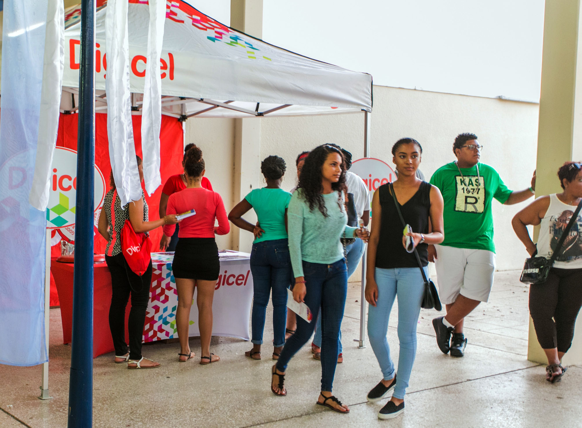 Digicel tabata presente durante dia habrí di UoC