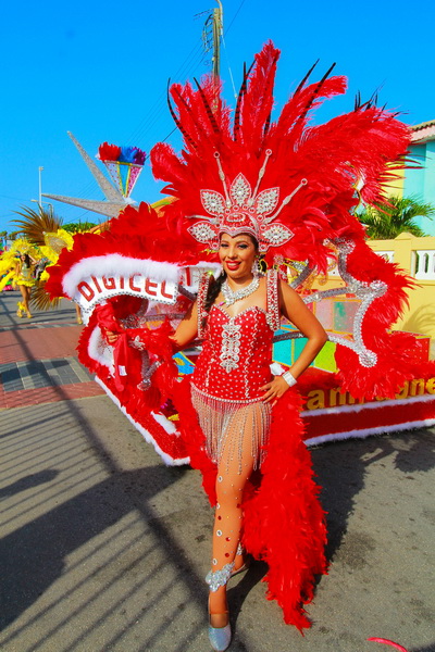 Digicel a tene tur hende comunicabel durante carnaval