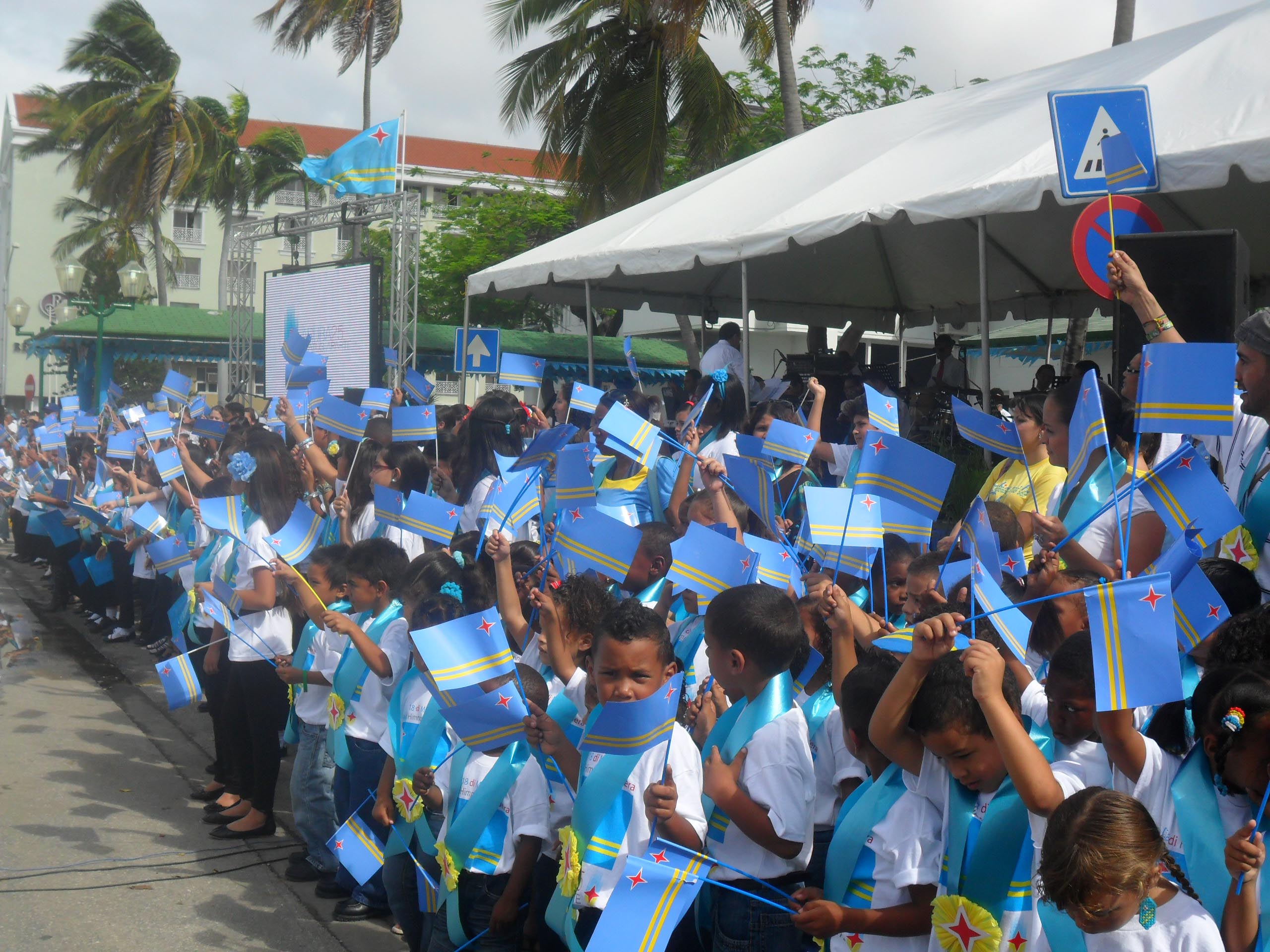 Programa di celebracion extenso henter luna di maart pa 30 aña Status Aparte, 40 aña di nos Himno y Bandera