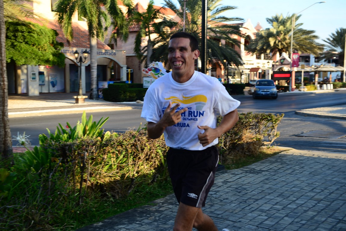 Digicel a participa na “Olympic Torch Run”