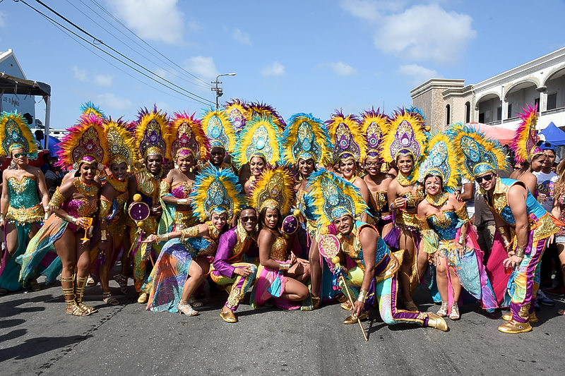 HASI PETISHON PA BO PÈRMIT PA POR BENDE KOS RIBA RUTA DI KARNAVAL 2018