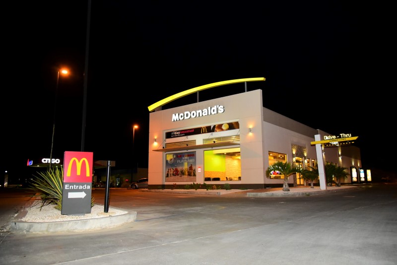 McDonald’s lo paga luznan na Aruba pa “WWF’s Earth Hour”