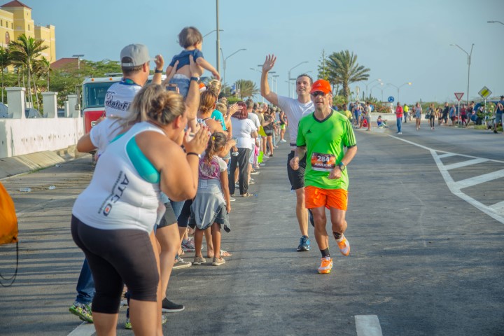 MetaCorp a participa den KLM Aruba Marathon