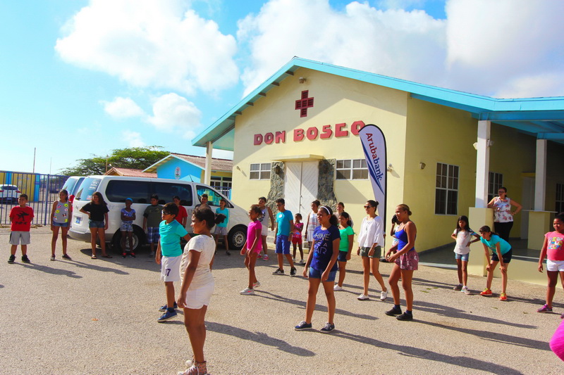 Club Don Bosco ta conta cu sosten di Aruba Bank