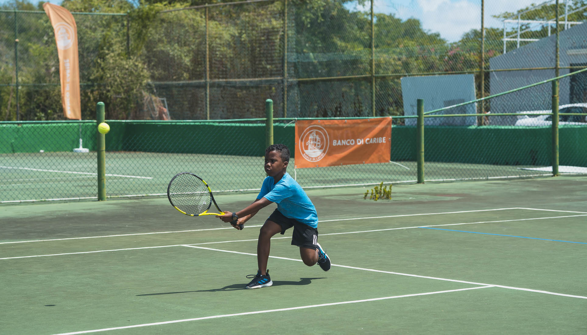 Banco di Caribe Play & Stay Tennis Tournament  un biaha mas mashá eksitoso!