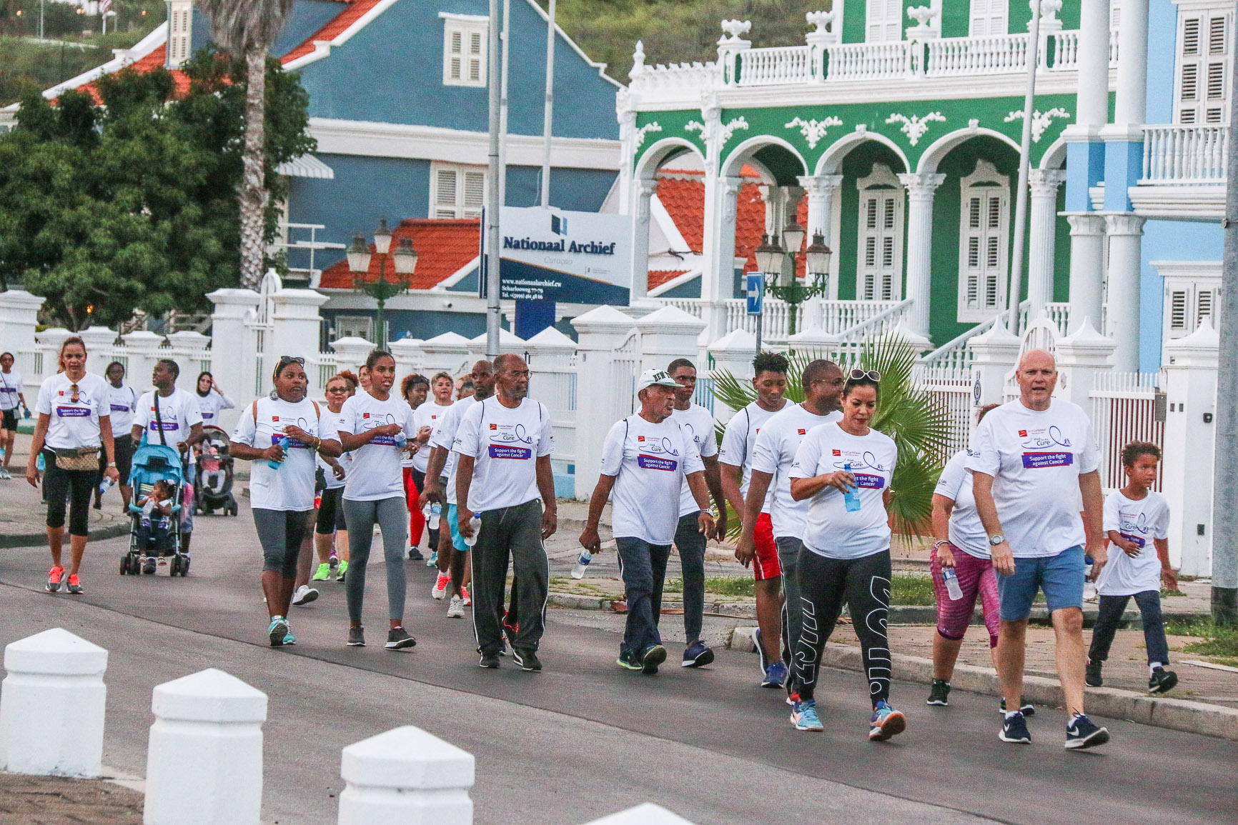 TUR KOS TA KLA PA MILES KANADO I KOREDO DEN 17 PAIS UNI DEN UN KOUSA: CIBC FIRSTCARIBBEAN SU WALK FOR THE CURE 2018