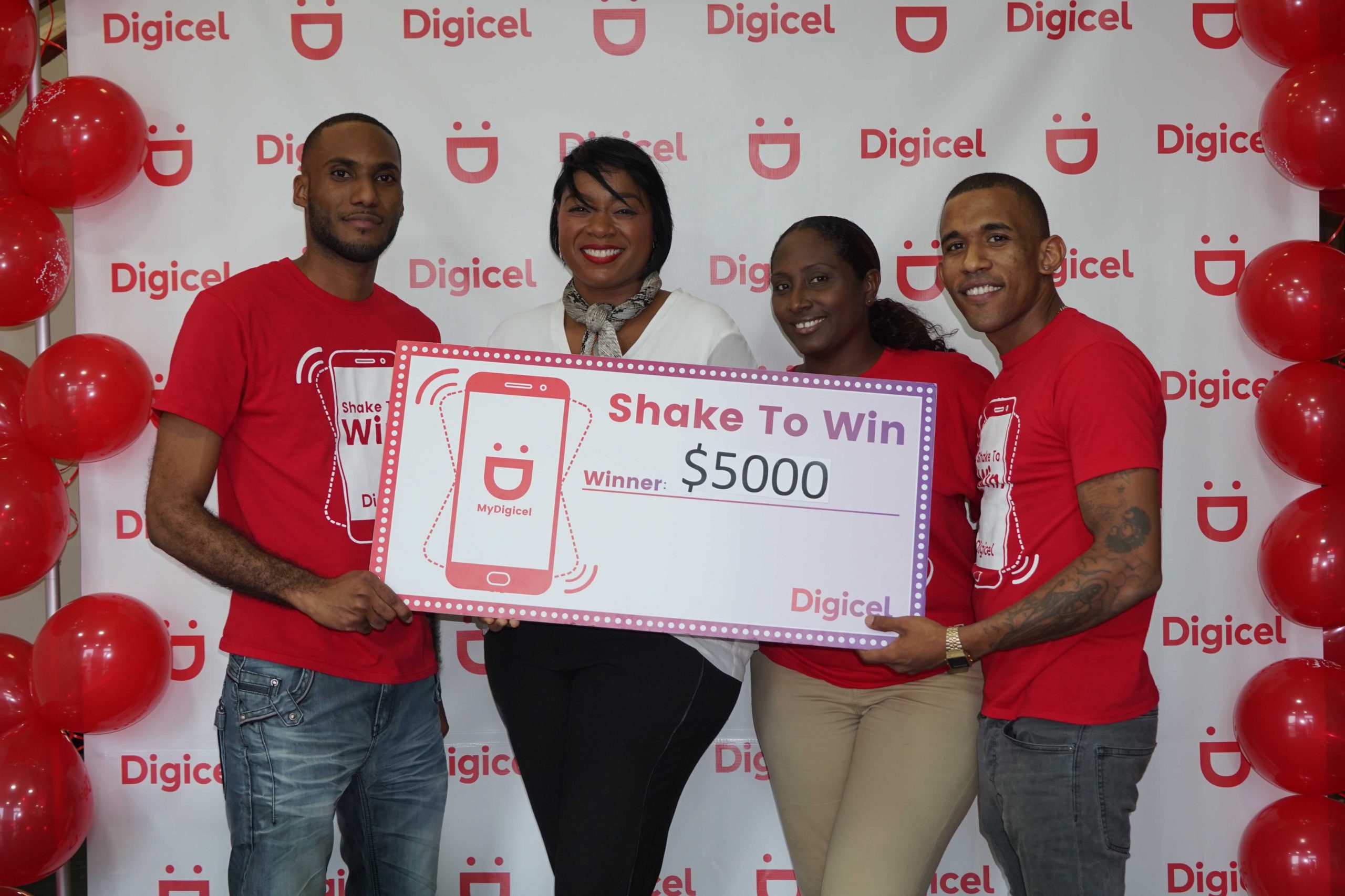 Menatiss Pourier  ta gana $5.000 ku Digicel den ‘Shake to Win’