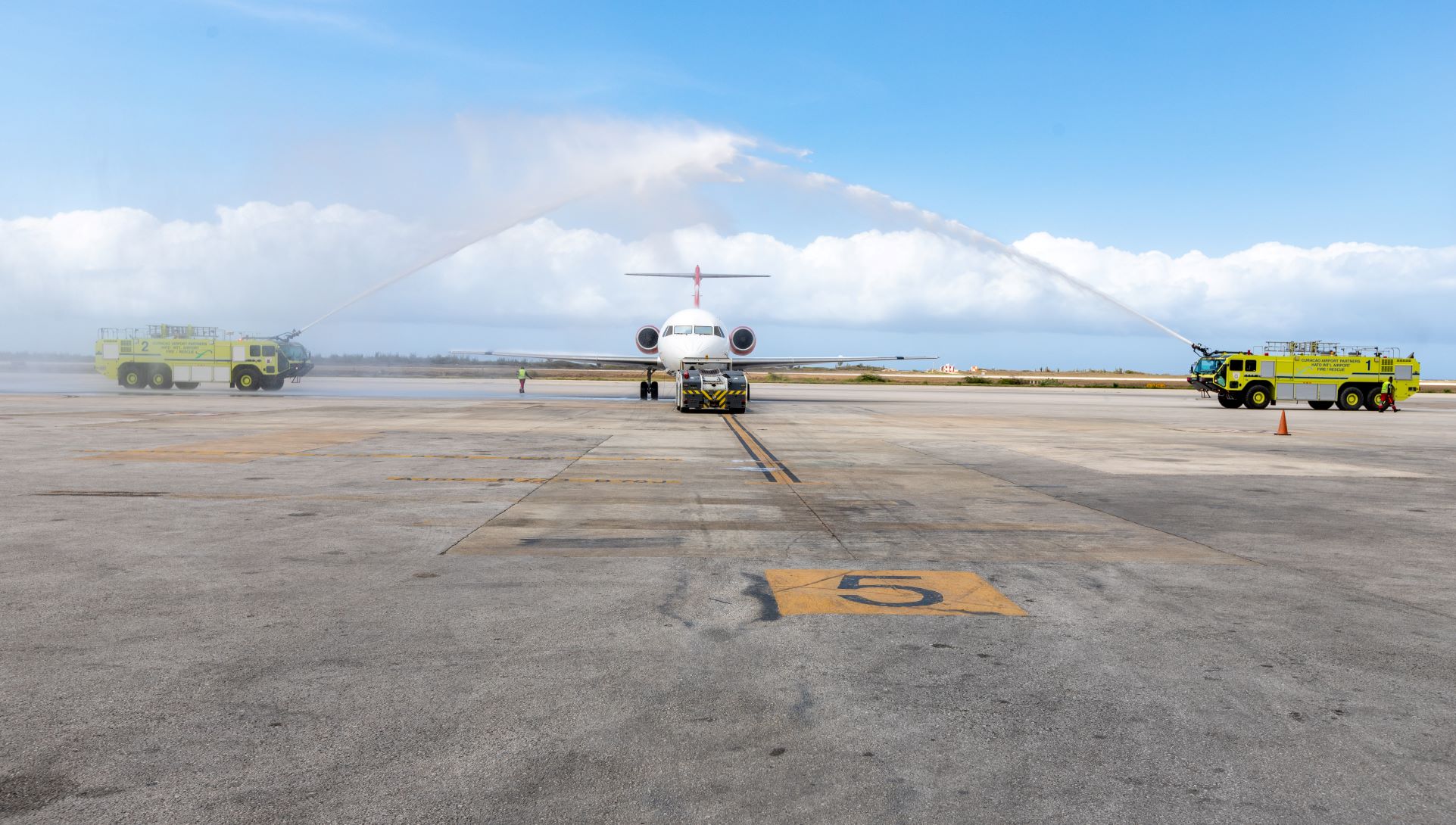 Celebrating Jetair’s inaugural flight on the Curaçao – Suriname route